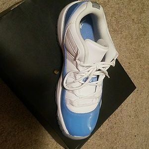 Jordan 11s... NC Blue